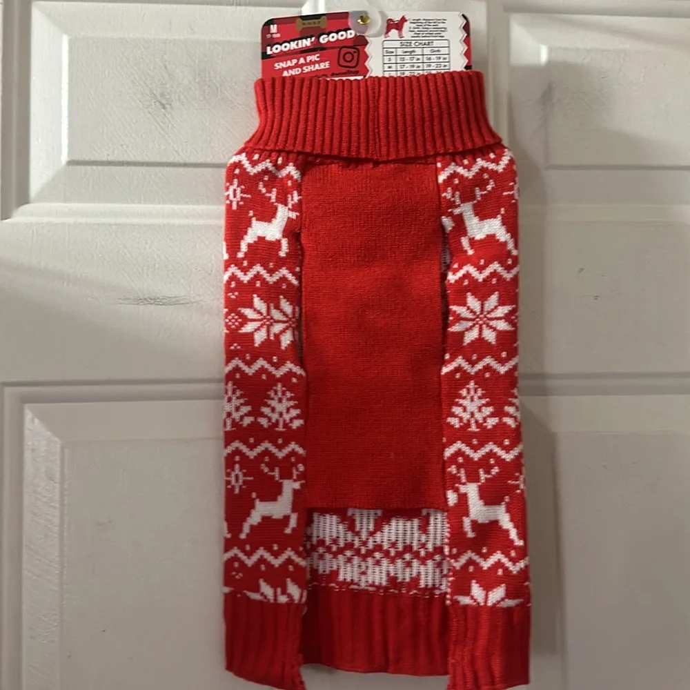 WOOF PET APPAREL PET CHRISTMAS/HOLIDAY SWEATER: NEW WITH TAGS: SIZE MEDIUM